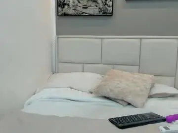 Kendra_london  live sex cam