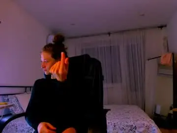 Miapaw  live sex cam