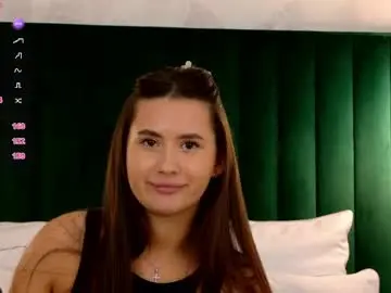 Milaleoneli  live sex cam