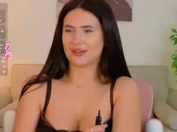 Milaleoneli  live sex cam