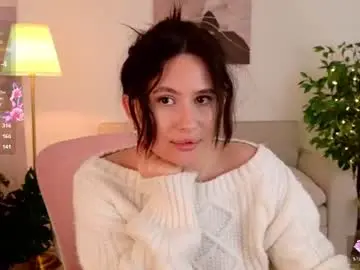 Milaleoneli  live sex cam