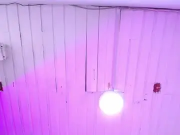 Tamararosses  live sex cam