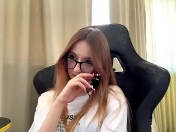 Tessiekrenek  live sex cam