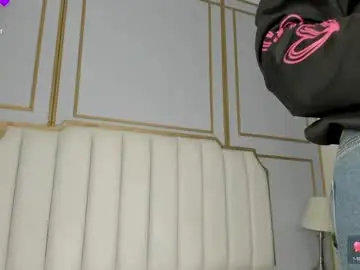 Vaiolethsan  live sex cam