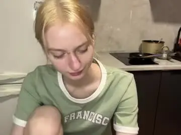 Wendieknous  live sex cam