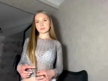 Adriannemuldowney  live sex cam