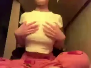 Adriannemuldowney  live sex cam