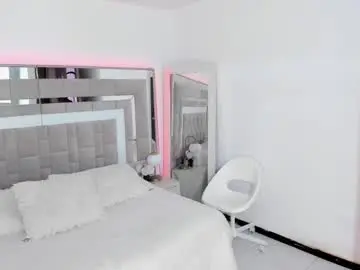 Emily_devon  live sex cam