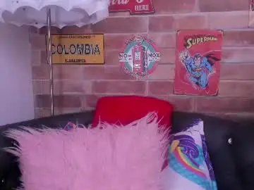 Foxy_hannah  live sex cam
