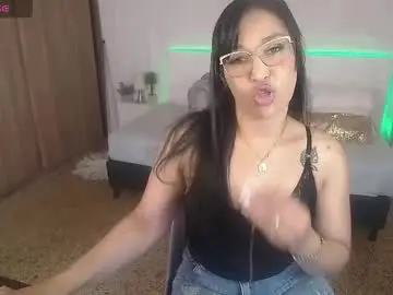 Ivyshine7  live sex cam