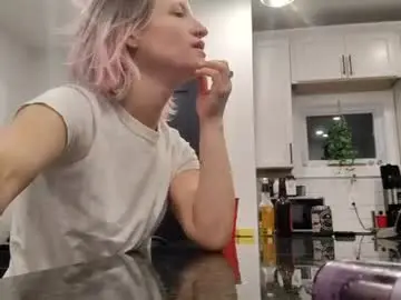 Ladymaeflo  live sex cam