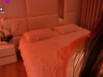 Lilly_colins  live sex cam