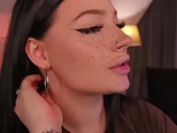 Lisaaaliss  live sex cam