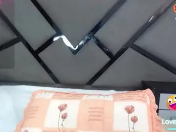 Naia69  live sex cam