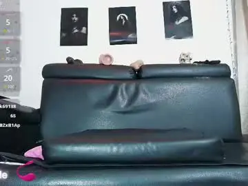 Naia69  live sex cam
