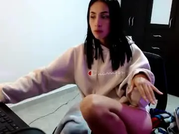 Nicoletta_c66  live sex cam