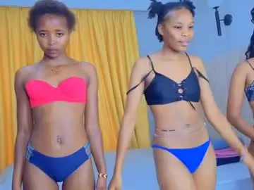 _petitekitty  live sex cam
