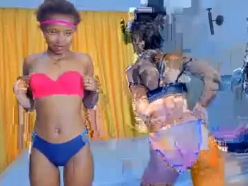 _petitekitty  live sex cam