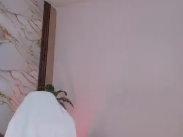 Ahvi_ebony  live sex cam