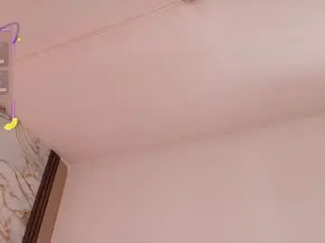 Ahvi_ebony  live sex cam