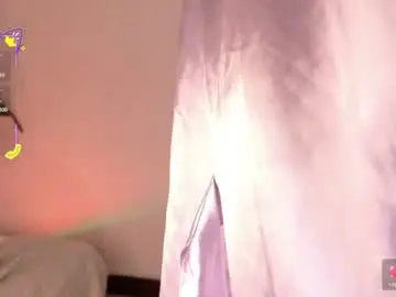Ahvi_ebony  live sex cam