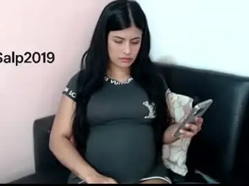 Auroraxx812  live sex cam