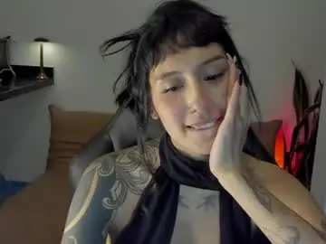 Doll_waif  live sex cam