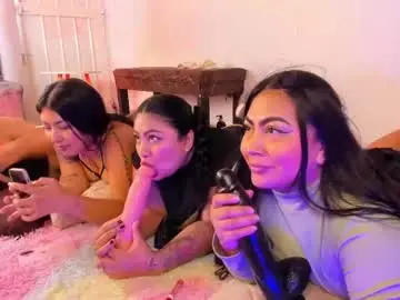 Lapeligrosa_  live sex cam