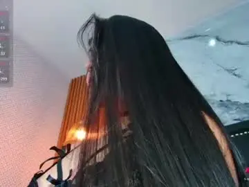 Lizza_oss  live sex cam