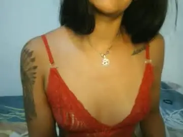 Mile_latina  live sex cam