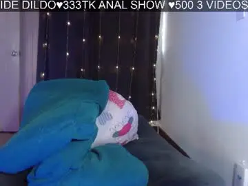 Mollyguns  live sex cam