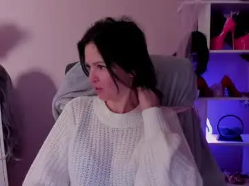 Mollymoon40  live sex cam