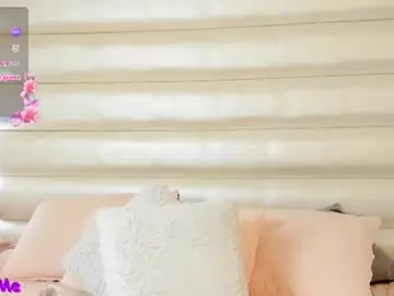 Vickyharlow  live sex cam