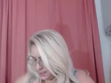 Xelenaxx  live sex cam