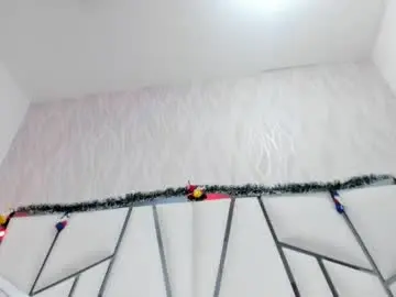 _aurora18  live sex cam