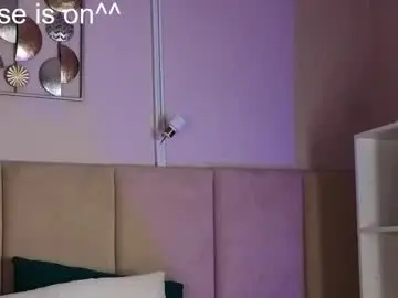 Andarnaa  live sex cam