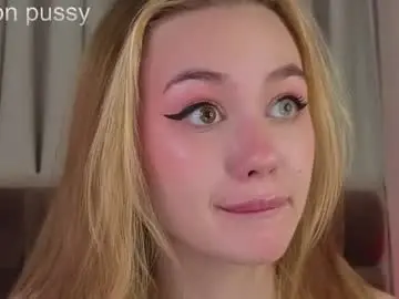 Andarnaa  live sex cam