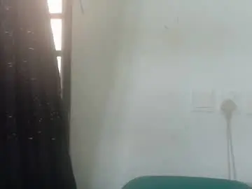 Baddiebitchx  live sex cam