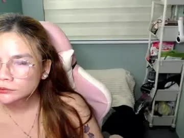 Bheefuck52  live sex cam
