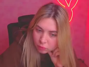 Chloe_diva  live sex cam