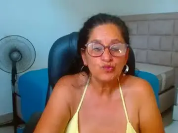 Juanitaaxoox  live sex cam