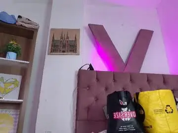 Miia_paris  live sex cam