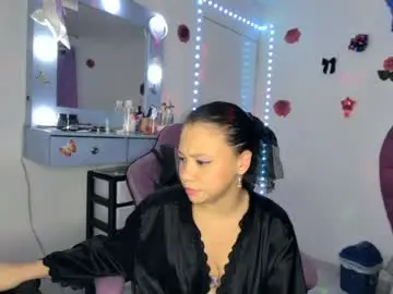 Roxy_lu_07  live sex cam