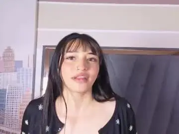 Serenabloom2  live sex cam
