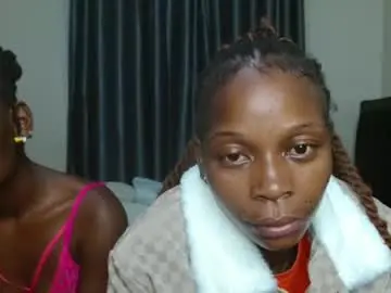 Avian_babe  live sex cam