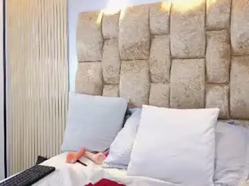Carolinacrus01  live sex cam