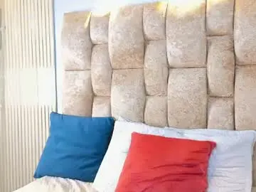 Carolinacrus01  live sex cam