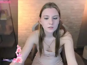 Carolinedesire  live sex cam