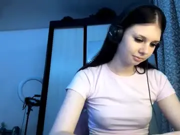 Constancefeusier  live sex cam