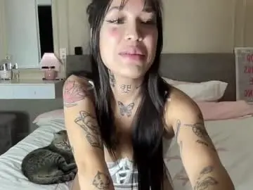 Itshelltai  live sex cam